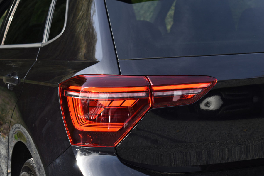 Volkswagen Polo GTI 2.0 TSI 210PK DSG GTI-SPORT IQ-LIGHT/PDC/CARPLAY FABRIEKS GARANTIE