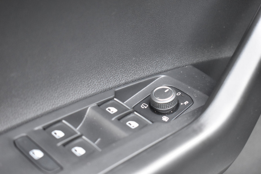 Volkswagen Polo GTI 2.0 TSI 210PK DSG GTI-SPORT IQ-LIGHT/PDC/CARPLAY FABRIEKS GARANTIE