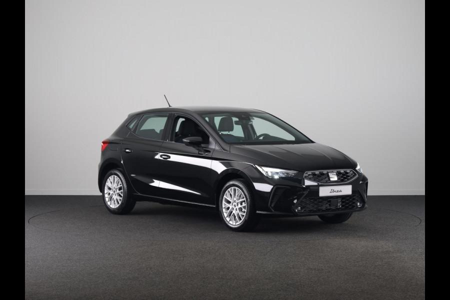 Seat Ibiza Style 1.0 EcoTSI 95 PK | Midnight Black Metallic | Apple Carplay | Park Assist | Cruise Control