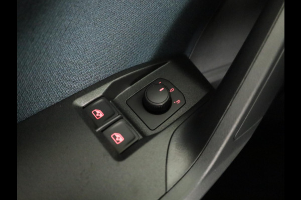 Seat Ibiza Style 1.0 EcoTSI 95 PK | Midnight Black Metallic | Apple Carplay | Park Assist | Cruise Control