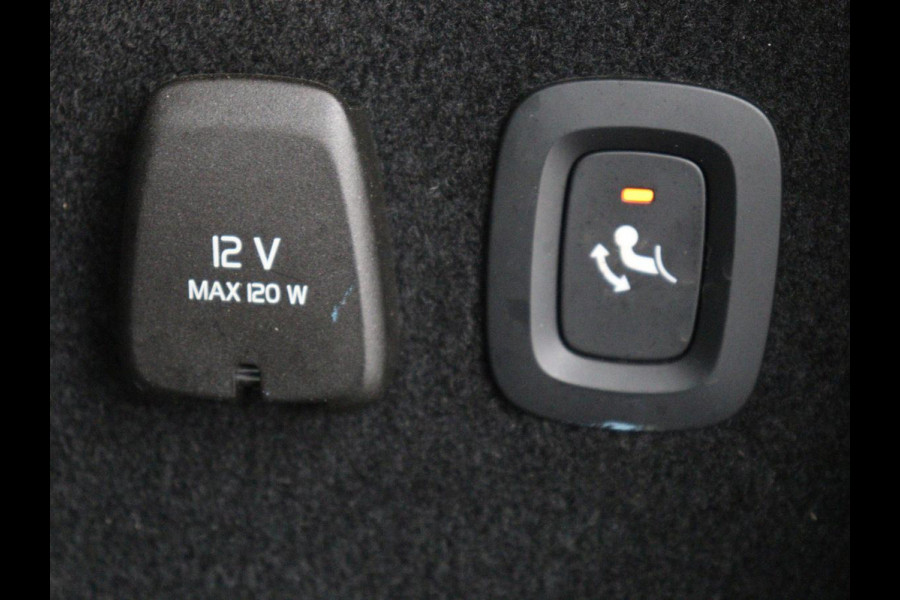 Volvo V60 2.0 T8 Plug-in AWD Ultimate Bright | Panoramadak | Trekhaak | Leder | Stoelventilatie | 360 Camera | Harman/Kardon | Head-Up | Keyless | Carplay | Achterbankverwarming | Adaptive cruise | PHEV