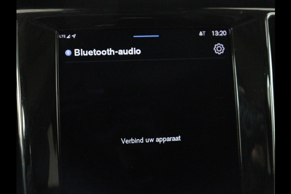 Volvo V60 2.0 T8 Plug-in AWD Ultimate Bright | Panoramadak | Trekhaak | Leder | Stoelventilatie | 360 Camera | Harman/Kardon | Head-Up | Keyless | Carplay | Achterbankverwarming | Adaptive cruise | PHEV