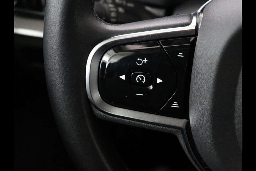 Volvo V60 2.0 T8 Plug-in AWD Ultimate Bright | Panoramadak | Trekhaak | Leder | Stoelventilatie | 360 Camera | Harman/Kardon | Head-Up | Keyless | Carplay | Achterbankverwarming | Adaptive cruise | PHEV
