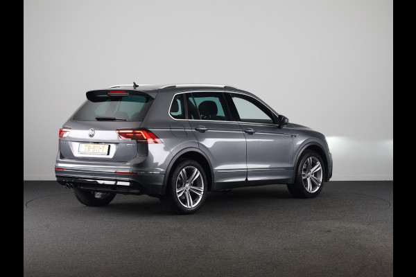 Volkswagen Tiguan 1.4 TSI 4Motion Comfortline Business 150 pk Automaat (DSG) | Navigatie | Trekhaak (wegklapbaar) | Parkeersensoren (Park assist) | Achteruitrijcamera | LED koplampen | Keyless |