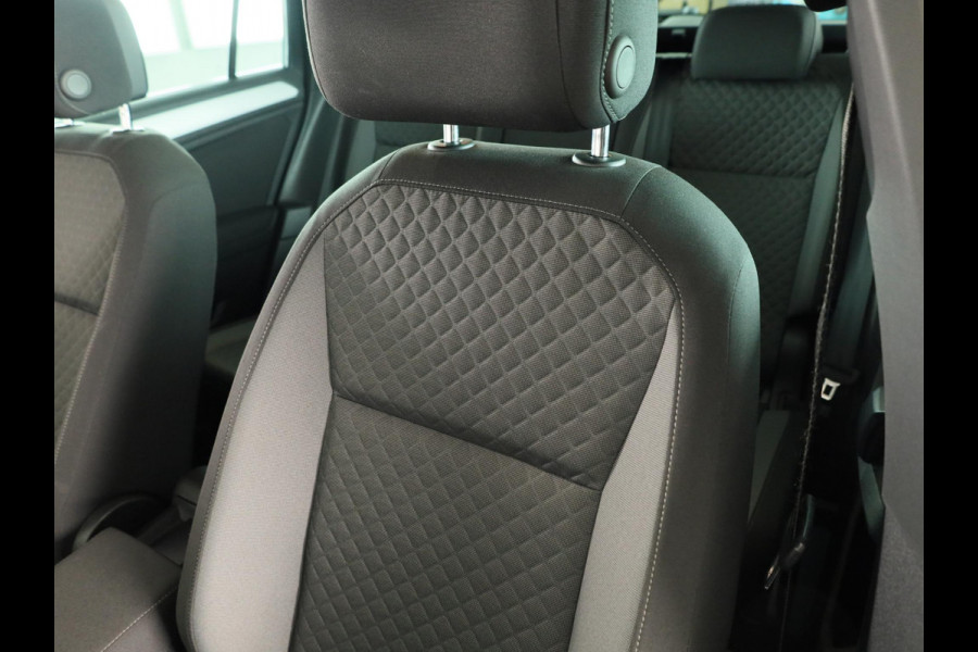 Volkswagen Tiguan 1.4 TSI 4Motion Comfortline Business 150 pk Automaat (DSG) | Navigatie | Trekhaak (wegklapbaar) | Parkeersensoren (Park assist) | Achteruitrijcamera | LED koplampen | Keyless |