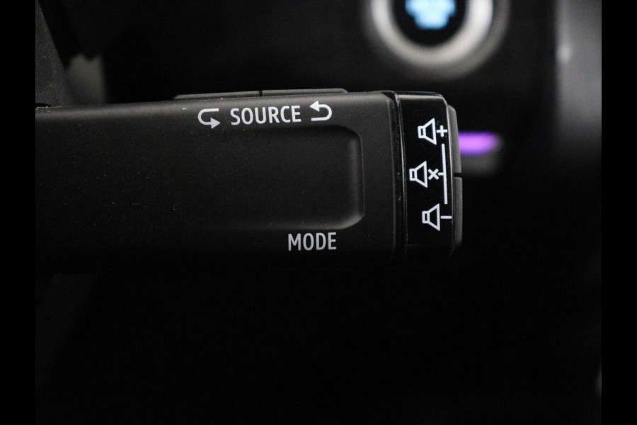 Renault Arkana 1.6 E-Tech full hybrid 145 esprit Alpine | Origineel NL | Leder/Alcantara | Stoelverwarming | 360 Camera | Adaptive cruise | BOSE Sound | Carplay | Navigatie | 19'' | Sfeerverlichting