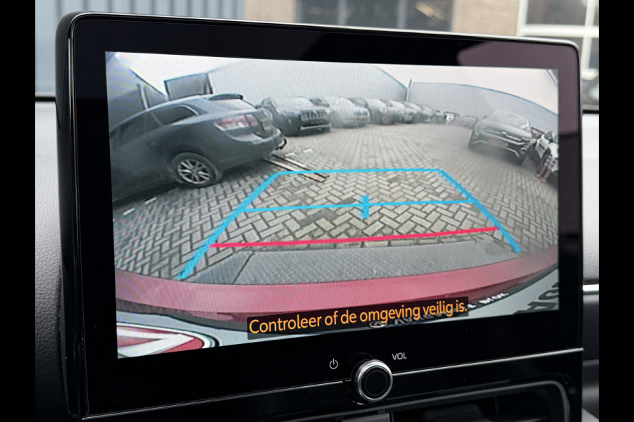 Toyota Yaris 1.5 Hybrid Executive / Bi tone | Pano dak | Emotional Red | PDC V+A | BSM | Rijklaar!!