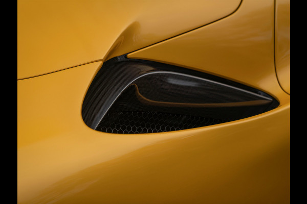 Ferrari SF90 Spider 4.0 V8 Assetto Fiorano | Giallo Triplo Strato | full carbon | JBL | etc