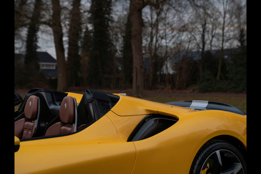 Ferrari SF90 Spider 4.0 V8 Assetto Fiorano | Giallo Triplo Strato | full carbon | JBL | etc