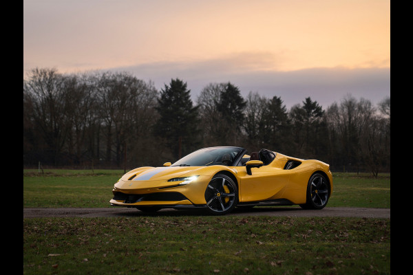 Ferrari SF90 Spider 4.0 V8 Assetto Fiorano | Giallo Triplo Strato | full carbon | JBL | etc