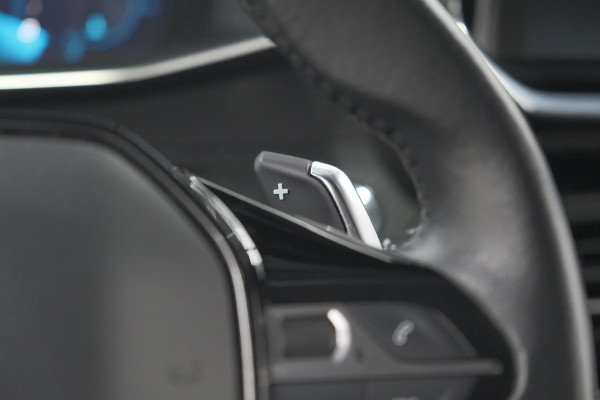 Peugeot 208 PureTech 100 EAT8 Allure Pack | Camera | Leer-Pakket | Stoelverwarming | Apple Carplay