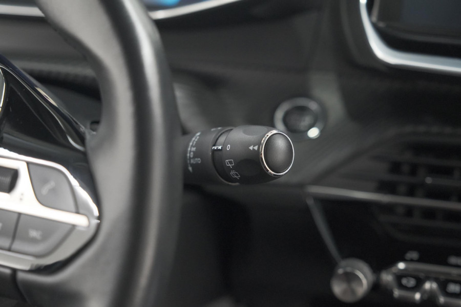 Peugeot 208 PureTech 100 EAT8 Allure Pack | Camera | Leer-Pakket | Stoelverwarming | Apple Carplay