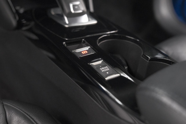 Peugeot 208 PureTech 100 EAT8 Allure Pack | Camera | Leer-Pakket | Stoelverwarming | Apple Carplay
