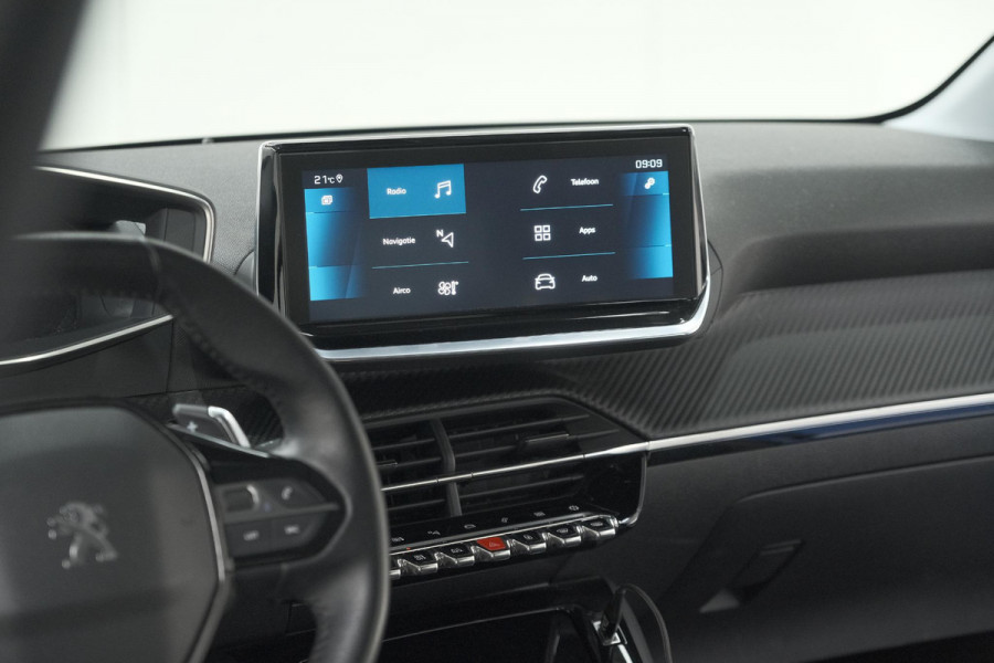 Peugeot 208 PureTech 100 EAT8 Allure Pack | Camera | Leer-Pakket | Stoelverwarming | Apple Carplay