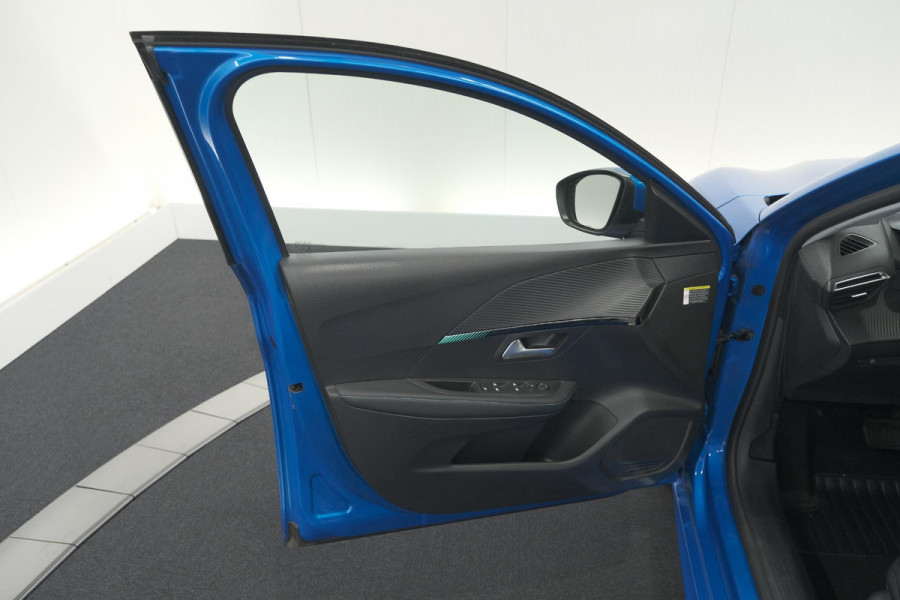 Peugeot 208 PureTech 100 EAT8 Allure Pack | Camera | Leer-Pakket | Stoelverwarming | Apple Carplay