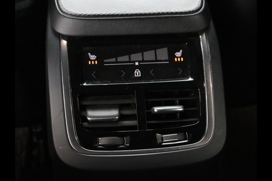 Volvo XC90 2.0 T8 AWD R-Design | Panoramadak | Stoelventilatie | Head-Up | Massage | 360 Camera | Leder | Adaptive cruise | Carplay | Harman/Kardon | Achterbankverwarming | Navigatie | PHEV | Plug In
