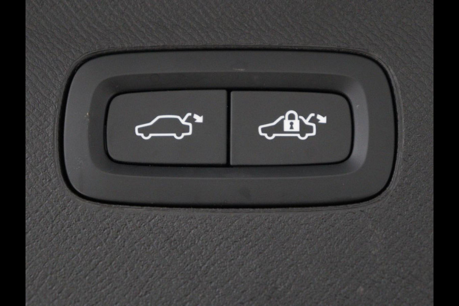 Volvo XC90 2.0 T8 AWD R-Design | Panoramadak | Stoelventilatie | Head-Up | Massage | 360 Camera | Leder | Adaptive cruise | Carplay | Harman/Kardon | Achterbankverwarming | Navigatie | PHEV | Plug In