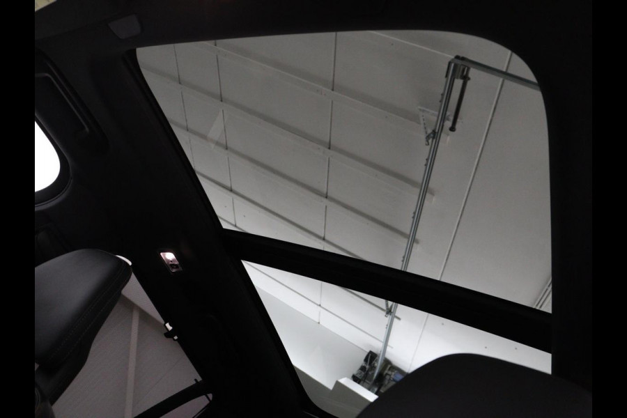 Volvo XC90 2.0 T8 AWD R-Design | Panoramadak | Stoelventilatie | Head-Up | Massage | 360 Camera | Leder | Adaptive cruise | Carplay | Harman/Kardon | Achterbankverwarming | Navigatie | PHEV | Plug In