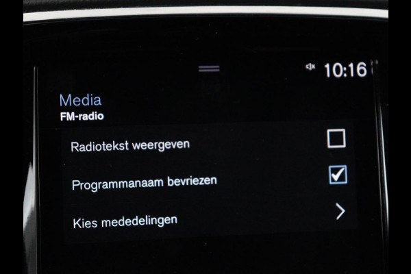 Volvo XC90 2.0 T8 AWD R-Design | Panoramadak | Stoelventilatie | Head-Up | Massage | 360 Camera | Leder | Adaptive cruise | Carplay | Harman/Kardon | Achterbankverwarming | Navigatie | PHEV | Plug In