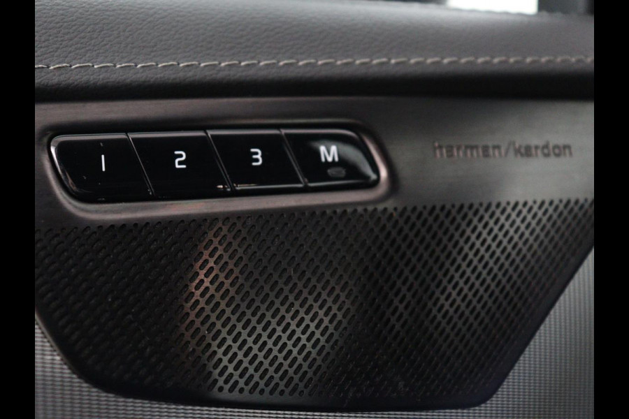 Volvo XC90 2.0 T8 AWD R-Design | Panoramadak | Stoelventilatie | Head-Up | Massage | 360 Camera | Leder | Adaptive cruise | Carplay | Harman/Kardon | Achterbankverwarming | Navigatie | PHEV | Plug In