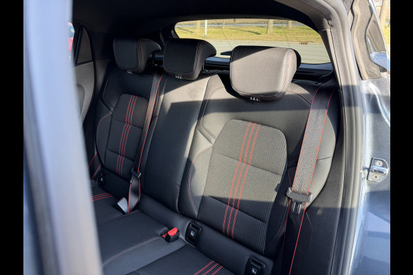 Renault Clio 1.0 TCe R.S. Line / Camera / Pdc v+a / 17'' LM  / Cruise  / Carplay