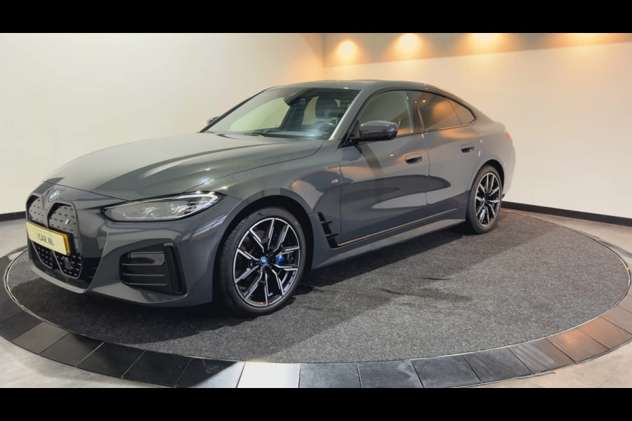 BMW i4 eDrive40 84 kWh | trekhaak | Leder interieur |