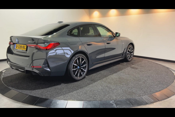 BMW i4 eDrive40 84 kWh | trekhaak | Leder interieur |