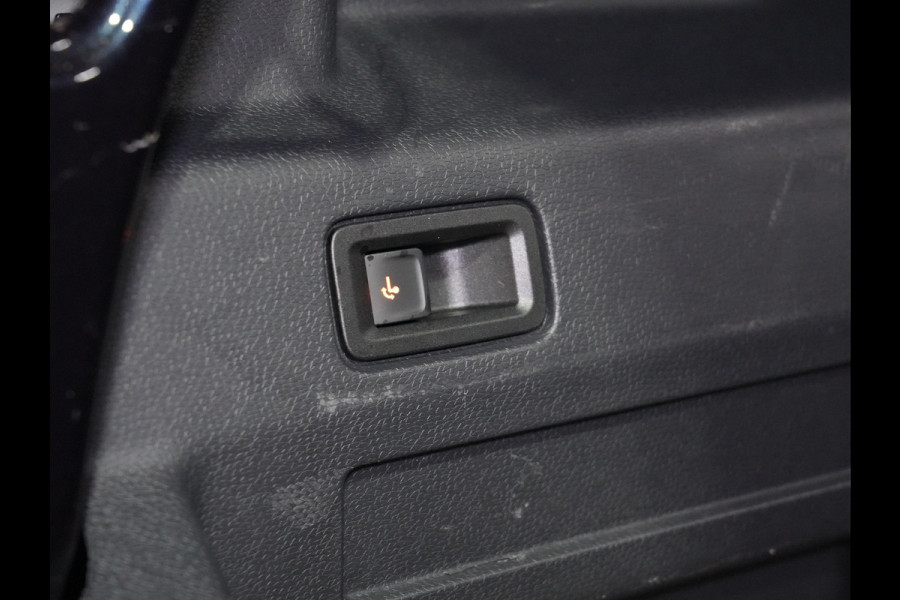 Volkswagen ID. Buzz Cargo L1H1 77kWh 204pk RWD / Trekhaak / R20 LM-velgen / Navigatie / Camera