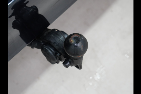 Volkswagen ID. Buzz Cargo L1H1 77kWh 204pk RWD / Trekhaak / R20 LM-velgen / Navigatie / Camera