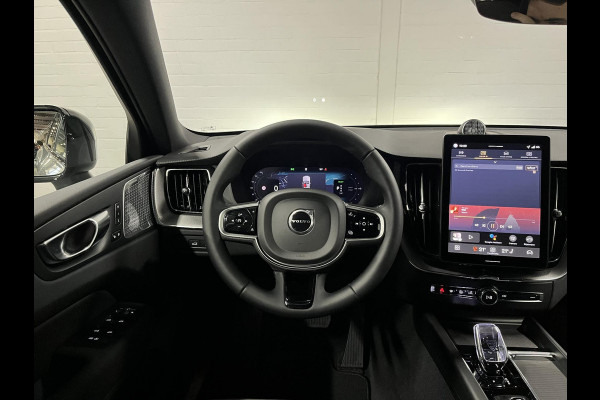 Volvo XC60 T8 PHEV AWD Ultra Black Edition *455PK* Bowers & Wilkins | Open dak | Massage | Stoel ventilatie | Stoel-/stuurverwarming | Head-up | 360 camera