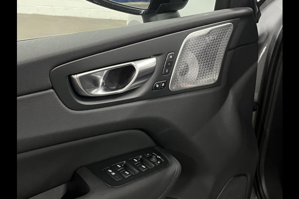 Volvo XC60 T8 PHEV AWD Ultra Black Edition *455PK* Bowers & Wilkins | Open dak | Massage | Stoel ventilatie | Stoel-/stuurverwarming | Head-up | 360 camera