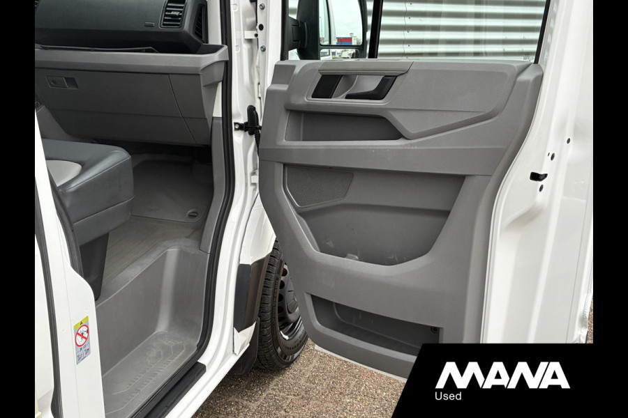 Volkswagen Crafter 2.0TDI 177PK Bakwagen Laadklep 750kg Lat om Lat Trekhaak Zijdeur Lederen bekleding Airco