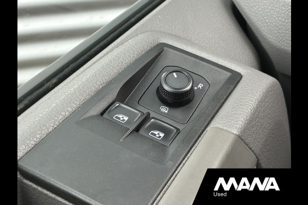 Volkswagen Crafter 2.0TDI 177PK Bakwagen Laadklep 750kg Lat om Lat Trekhaak Zijdeur Lederen bekleding Airco