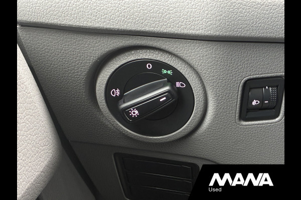 Volkswagen Crafter 2.0TDI 177PK Bakwagen Laadklep 750kg Lat om Lat Trekhaak Zijdeur Lederen bekleding Airco