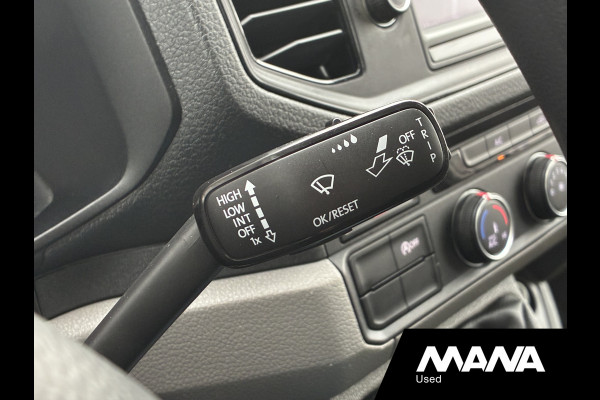 Volkswagen Crafter 2.0TDI 177PK Bakwagen Laadklep 750kg Lat om Lat Trekhaak Zijdeur Lederen bekleding Airco