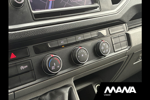 Volkswagen Crafter 2.0TDI 177PK Bakwagen Laadklep 750kg Lat om Lat Trekhaak Zijdeur Lederen bekleding Airco