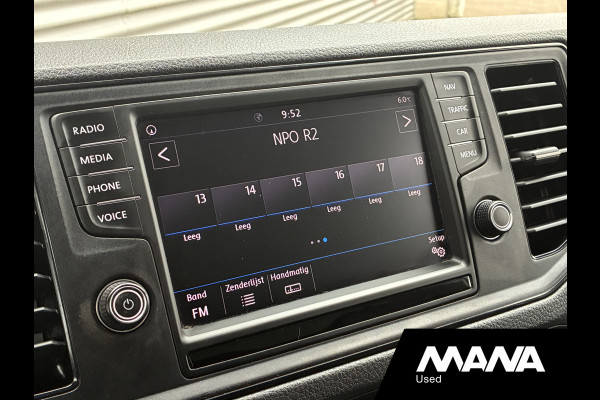 Volkswagen Crafter 2.0TDI 177PK Bakwagen Laadklep 750kg Lat om Lat Trekhaak Zijdeur Lederen bekleding Airco