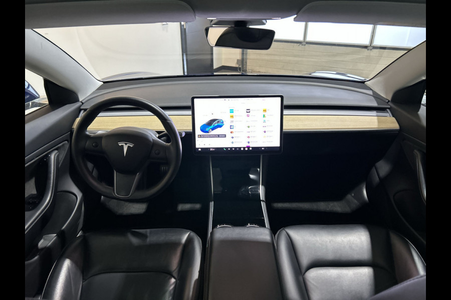 Tesla Model 3 Standard RWD Plus 60 kWh | Led verlichting | Panoramadak |