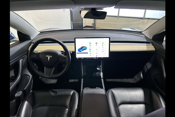 Tesla Model 3 Standard RWD Plus 60 kWh | Led verlichting | Panoramadak |