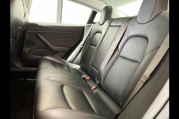 Tesla Model 3 Standard RWD Plus 60 kWh | Led verlichting | Panoramadak |
