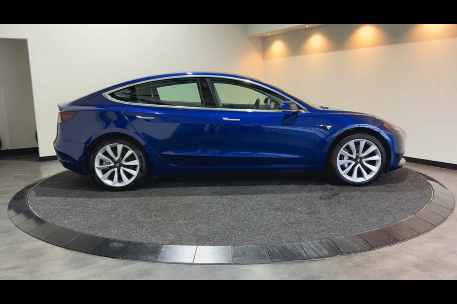 Tesla Model 3 Standard RWD Plus 60 kWh | Led verlichting | Panoramadak |