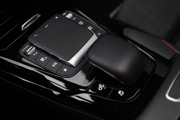 Mercedes-Benz A-Klasse AMG 35 4MATIC / PANO / CAMERA / DODEHOEK / CARPLAY / STOELVERW