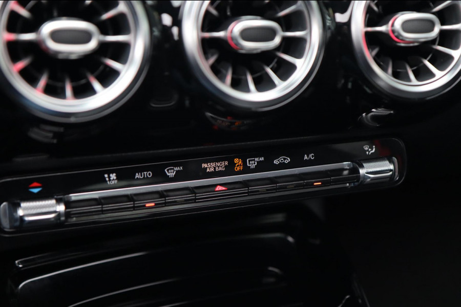 Mercedes-Benz A-Klasse AMG 35 4MATIC / PANO / CAMERA / DODEHOEK / CARPLAY / STOELVERW
