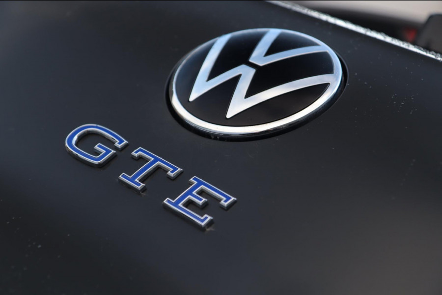 Volkswagen Golf 1.4 eHybrid GTE / PANO / ACC / KEYLESS / CAMERA / ALCANTARA