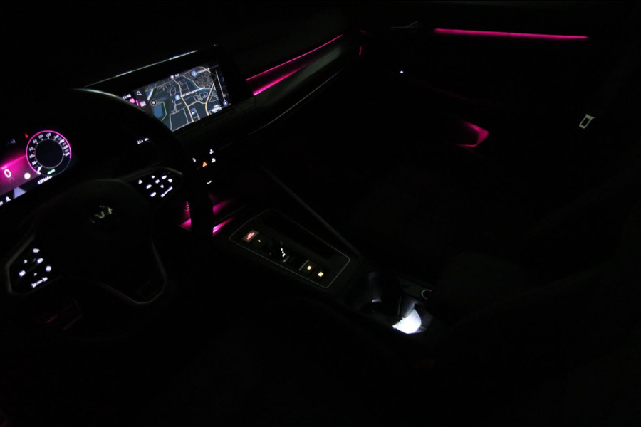 Volkswagen Golf 1.4 eHybrid GTE / PANO / ACC / KEYLESS / CAMERA / ALCANTARA