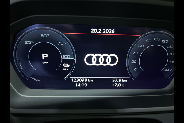 Audi Q4 e-tron 40 Launch edition 77 kWh | parkeer sensoren | schuifbaar dak |