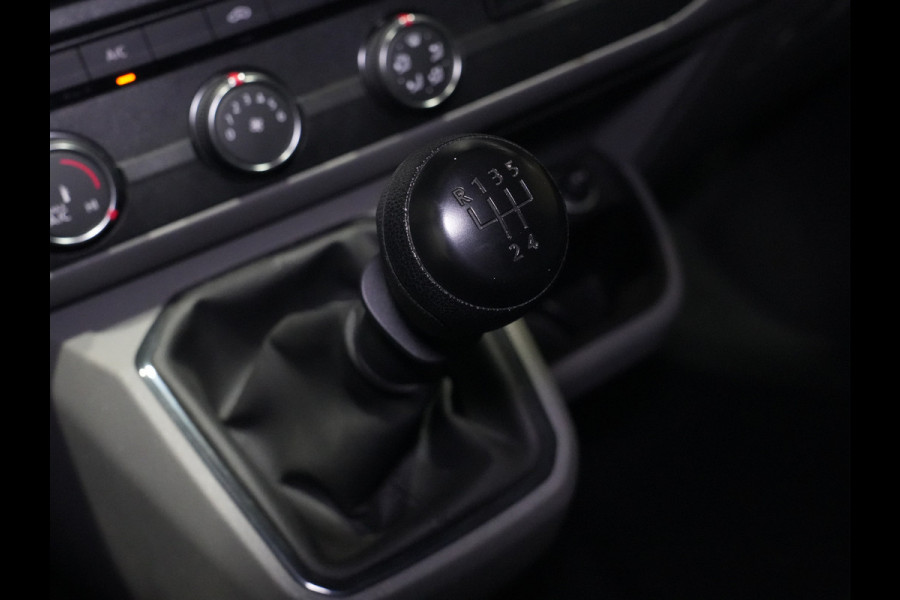 Volkswagen Transporter 2.0 TDI 110pk L1H1 Dubbele Cabine DC Navigatie via app Android/Carplay Airco DAB