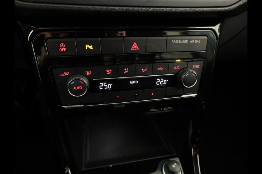 Volkswagen T-Cross 1.0 TSI Style 115 PK | Automaat (DSG) | Navigatie | Digitaal dashboard | 18 Inch