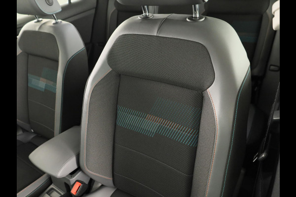 Volkswagen T-Cross 1.0 TSI Style 115 PK | Automaat (DSG) | Navigatie | Digitaal dashboard | 18 Inch