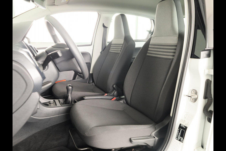 Volkswagen up! 1.0 BMT move up! 60 pk | Navigatie via App | Airco | Elektr. ramen voor |